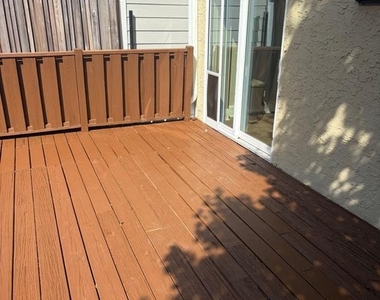 221 Rockingham Road - Photo Thumbnail 16
