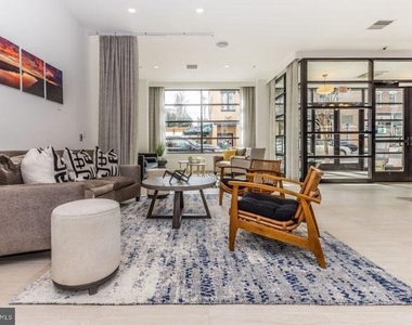 131 Bridge Street - Photo Thumbnail 6