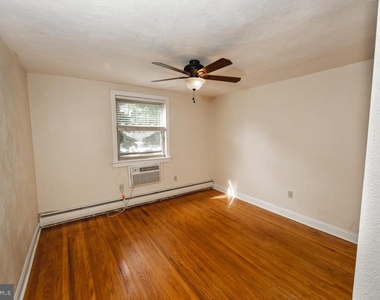 231 Sharpless Street - Photo Thumbnail 8