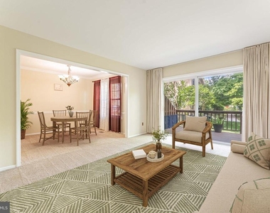 11 Chateau Circle - Photo Thumbnail 12