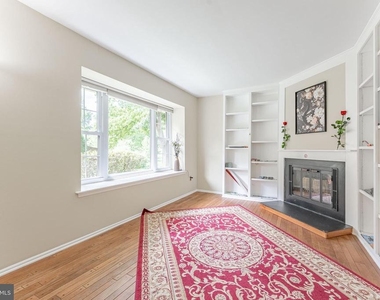 11 Chateau Circle - Photo Thumbnail 3