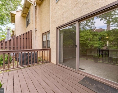 11 Chateau Circle - Photo Thumbnail 40