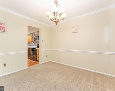11 Chateau Circle - Photo Thumbnail 17