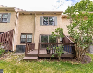 11 Chateau Circle - Photo Thumbnail 41