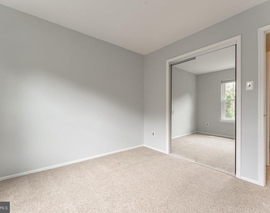 11 Chateau Circle - Photo Thumbnail 29