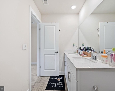 933 Anvil Court - Photo Thumbnail 20