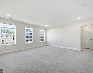 933 Anvil Court - Photo Thumbnail 11
