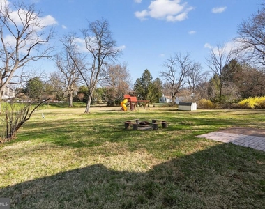 1567 Sugartown Road - Photo Thumbnail 25