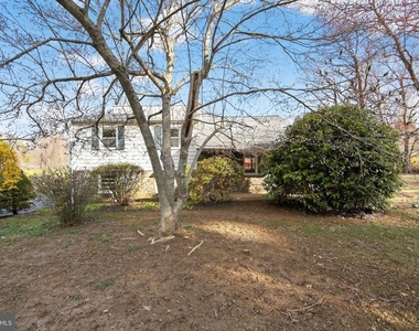 1567 Sugartown Road - Photo Thumbnail 1