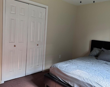 949 Gershal Avenue - Photo Thumbnail 9
