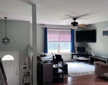 949 Gershal Avenue - Photo Thumbnail 2