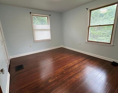 541 W Jersey Avenue - Photo Thumbnail 15