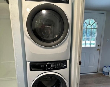 541 W Jersey Avenue - Photo Thumbnail 11