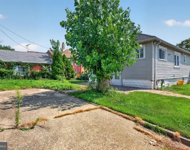 319 Laurel Avenue - Photo Thumbnail 26