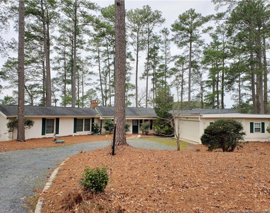9 Dixie Drive - Photo Thumbnail 3