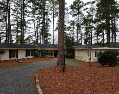 9 Dixie Drive - Photo Thumbnail 5