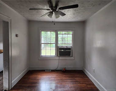 507 Edward Street - Photo Thumbnail 7