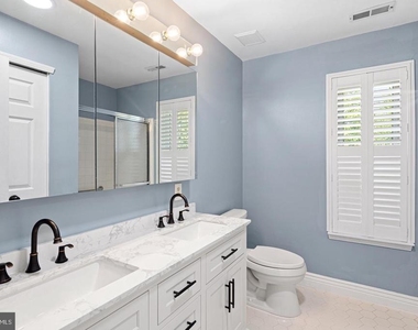 107 Sweetwater Drive - Photo Thumbnail 6