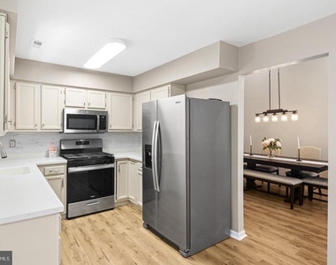 107 Sweetwater Drive - Photo Thumbnail 3