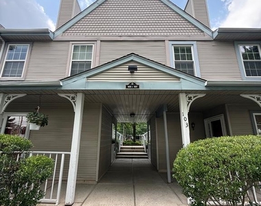 107 Sweetwater Drive - Photo Thumbnail 14