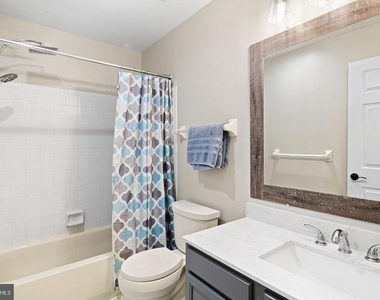 107 Sweetwater Drive - Photo Thumbnail 11