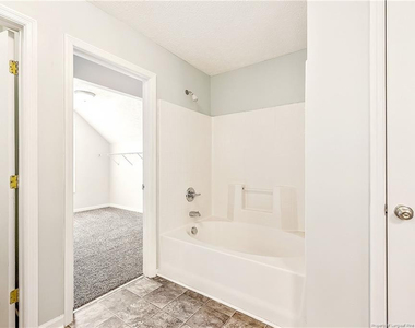 519 Abbottswood Drive - Photo Thumbnail 18