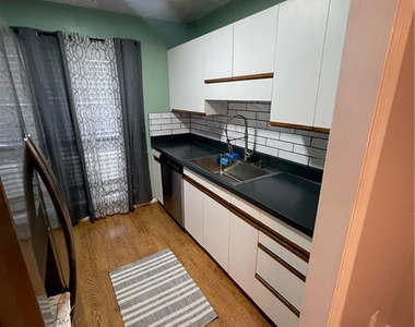 2105 Wexford Oaks Court - Photo Thumbnail 14