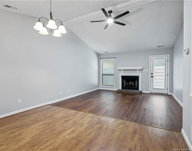 2105 Wexford Oaks Court - Photo Thumbnail 6