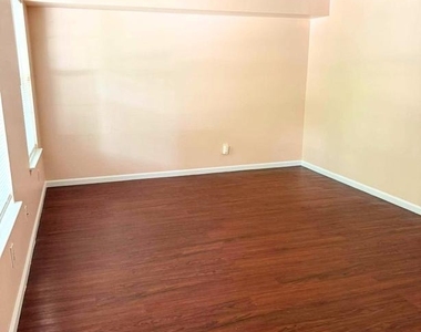 419 S Yam Avenue - Photo Thumbnail 7