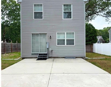 419 S Yam Avenue - Photo Thumbnail 2