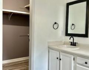 599 Sugaridge Lane - Photo Thumbnail 18