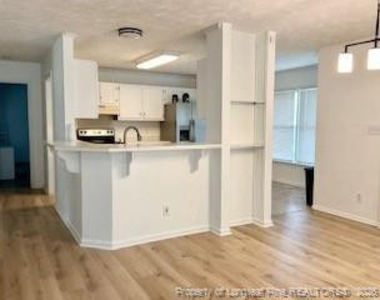 599 Sugaridge Lane - Photo Thumbnail 8
