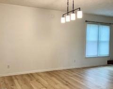 599 Sugaridge Lane - Photo Thumbnail 13