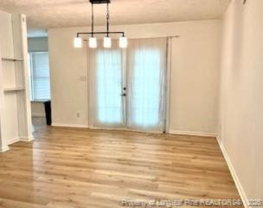 599 Sugaridge Lane - Photo Thumbnail 12