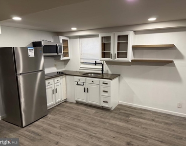 8206 Steve Drive - Photo Thumbnail 6