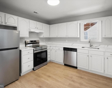 6306 Leapley Road - Photo Thumbnail 2