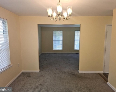 10800 Sugar Maple Terrace - Photo Thumbnail 7