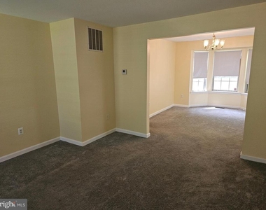10800 Sugar Maple Terrace - Photo Thumbnail 3