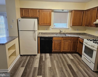 10800 Sugar Maple Terrace - Photo Thumbnail 12