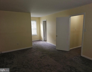 10800 Sugar Maple Terrace - Photo Thumbnail 16