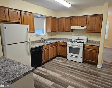 10800 Sugar Maple Terrace - Photo Thumbnail 13