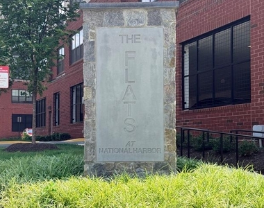 102 Saint Ives Place - Photo Thumbnail 23