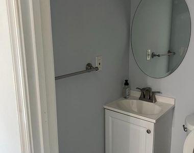 2263 Prince Of Wales Court - Photo Thumbnail 14