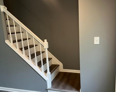 2263 Prince Of Wales Court - Photo Thumbnail 7