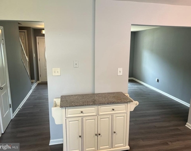 2263 Prince Of Wales Court - Photo Thumbnail 1