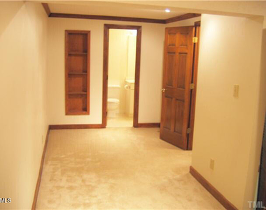 7334 Shellburne Drive - Photo Thumbnail 14