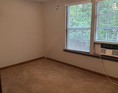 7334 Shellburne Drive - Photo Thumbnail 7