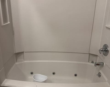 7334 Shellburne Drive - Photo Thumbnail 10