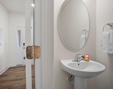74 Amaryllis Lane - Photo Thumbnail 7