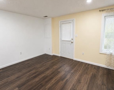 206 Leafcup Road - Photo Thumbnail 9